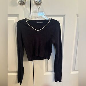 Brandy Melville Cropped Knit Navy Sweater